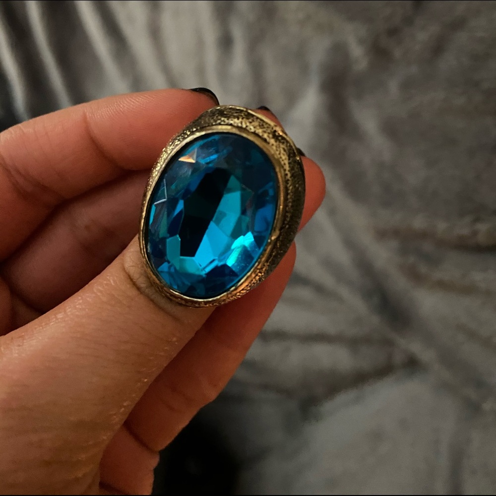 Stone costume ring